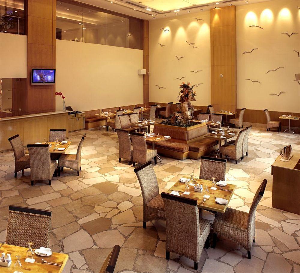 The Chancery Pavilion Bangalore Ristorante foto
