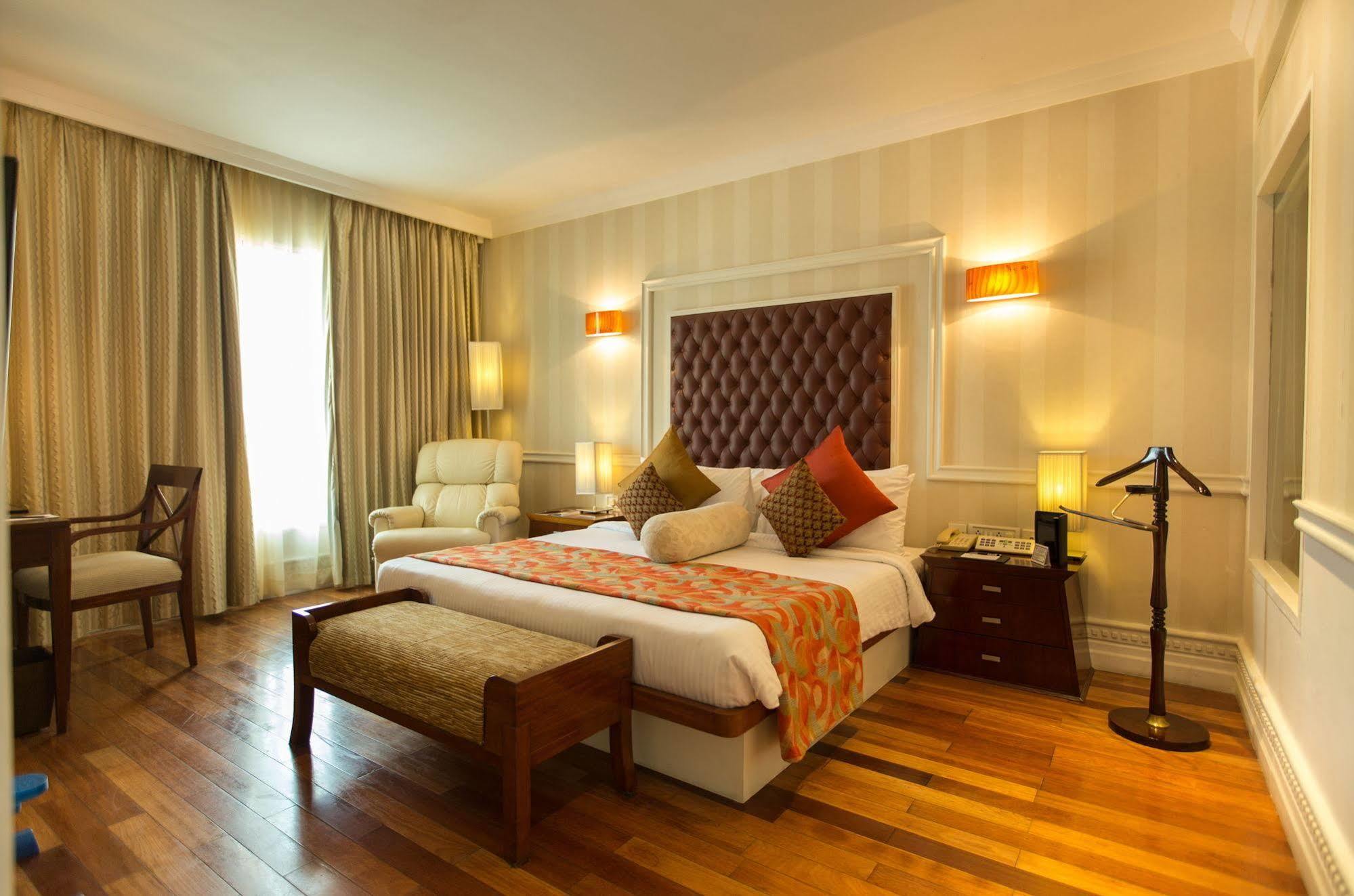 The Chancery Pavilion Bangalore Esterno foto