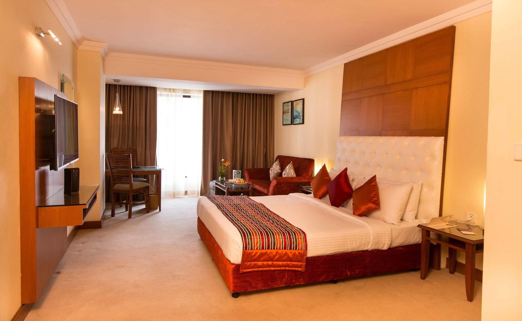 The Chancery Pavilion Bangalore Esterno foto