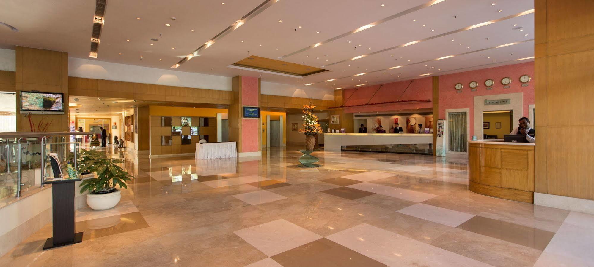 The Chancery Pavilion Bangalore Esterno foto