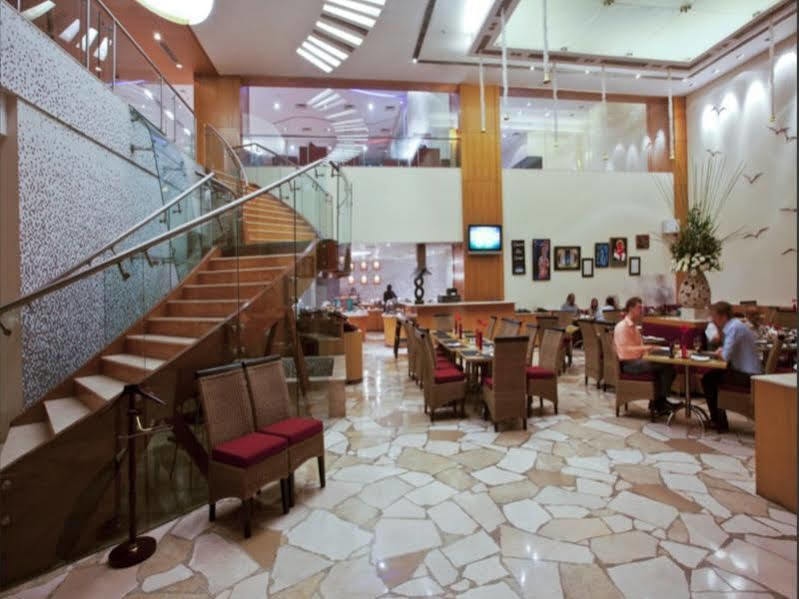 The Chancery Pavilion Bangalore Esterno foto